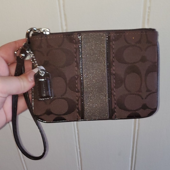 Lot of 2 Coach Bags and Wristlet - Picture 2 of 6